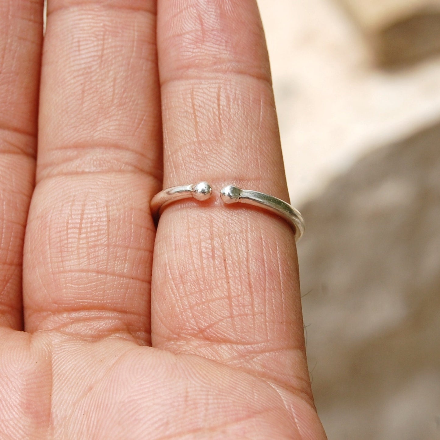 Elegant Rose Quartz Ring
