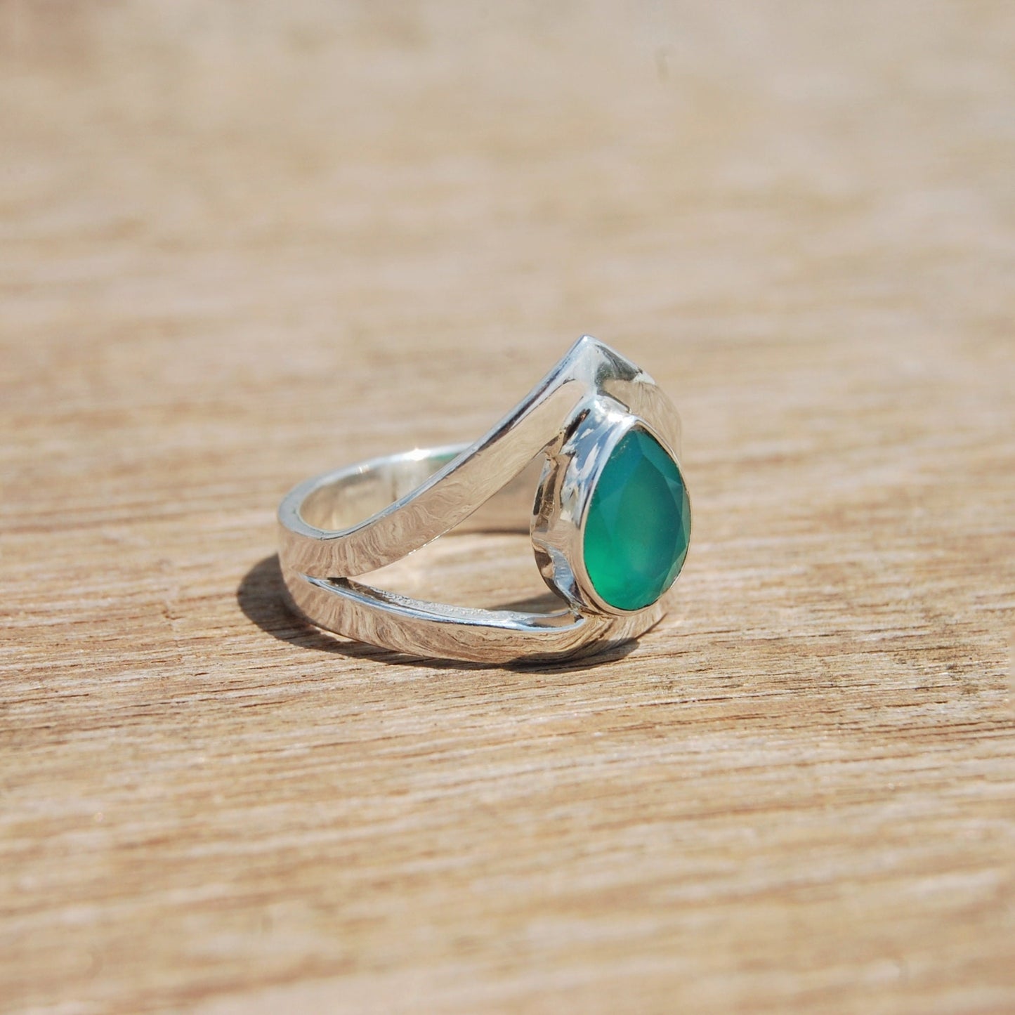 Green Onyx Crown Ring