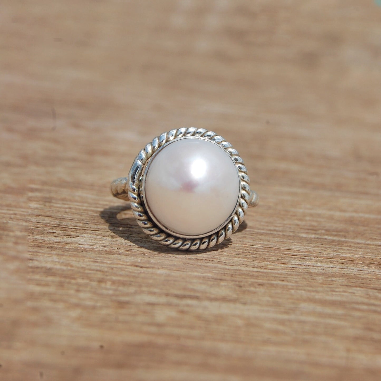 Pearl Twisted Wire Band Ring