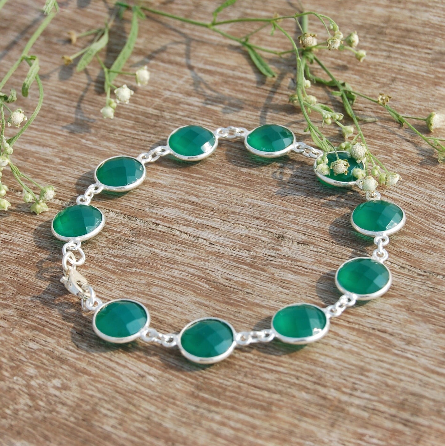 Green Onyx Round Checker Cut Bracelet
