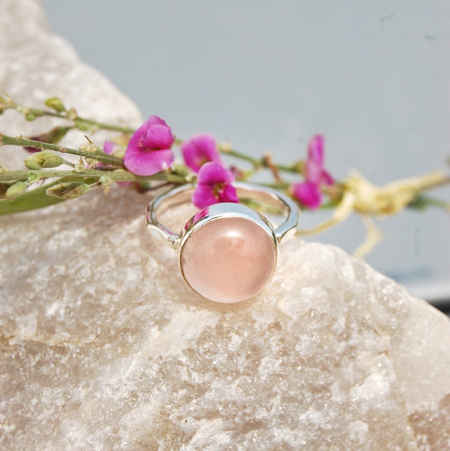 Rose Quartz Round Hammered Band Ring