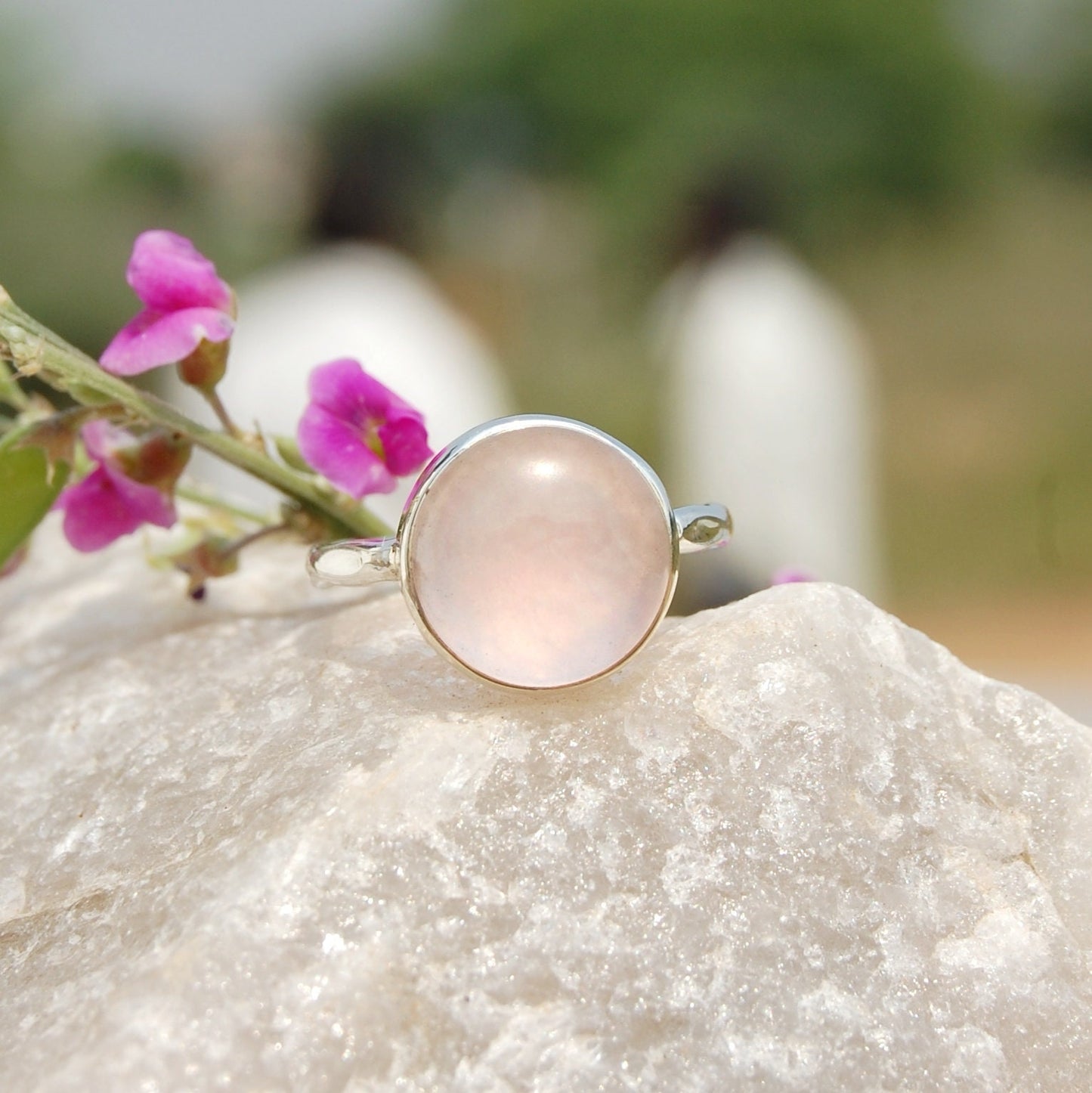 Rose Quartz Round Hammered Band Ring