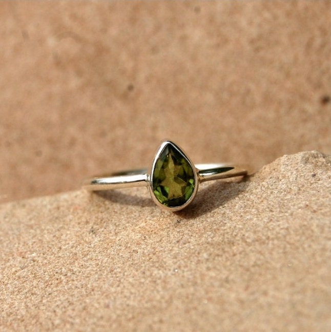 Peridot Dainty Ring
