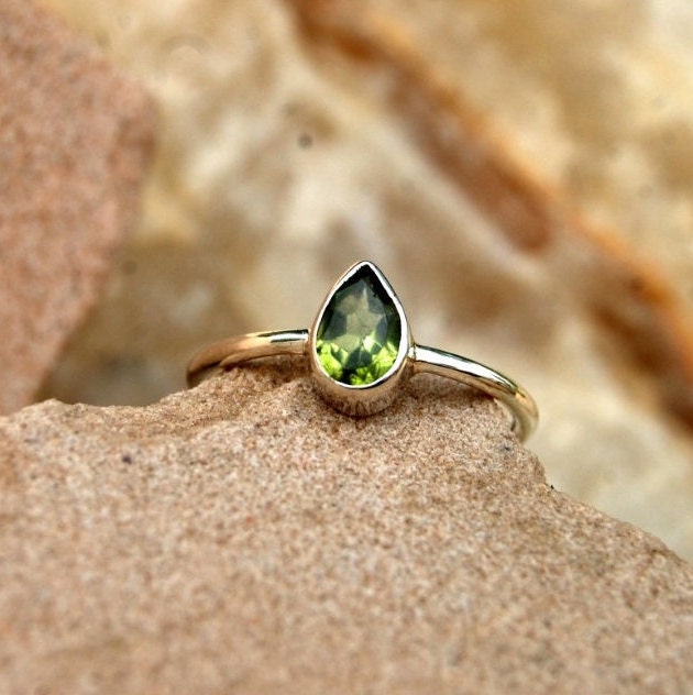 Peridot Dainty Ring
