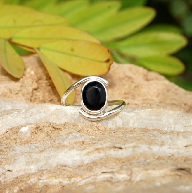 Black Onyx Dainty Ring