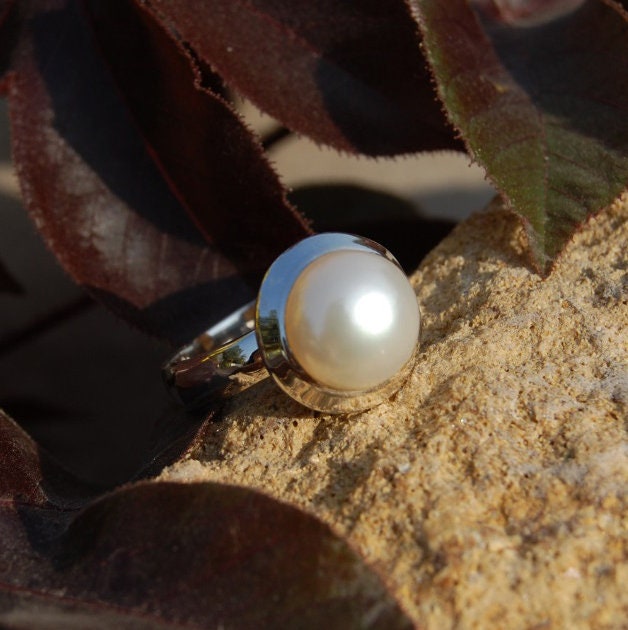 Fresh Water White Pearl Ring