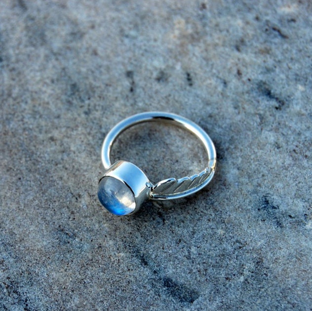 Rainbow Moonstone Leaf Ring