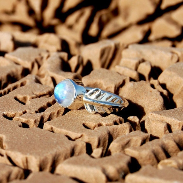 Rainbow Moonstone Leaf Ring
