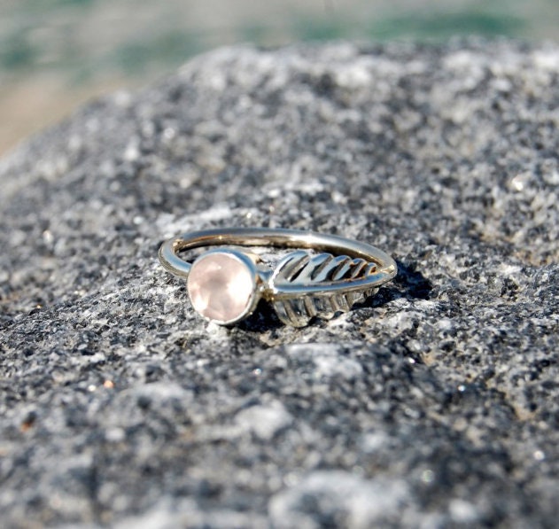 Rose Quartz Leaf Ring