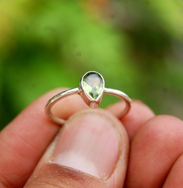 Peridot Dainty Ring
