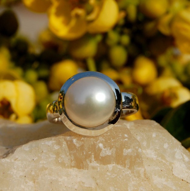 Fresh Water White Pearl Ring