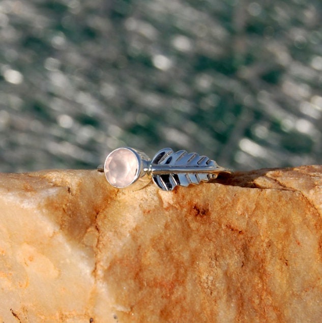 Rose Quartz Leaf Ring