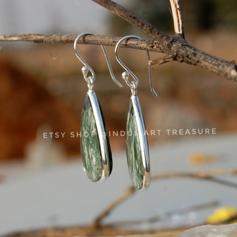 Pretty Seraphinite Drop Earrings