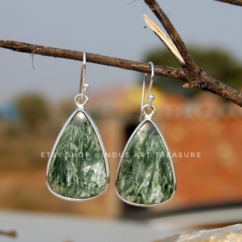 Pretty Seraphinite Drop Earrings