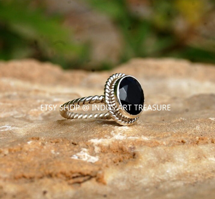 Black Onyx Twisted Wire Band Ring