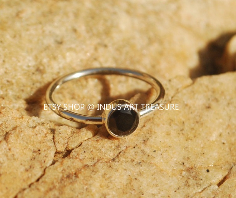 Black Onyx Dainty Ring