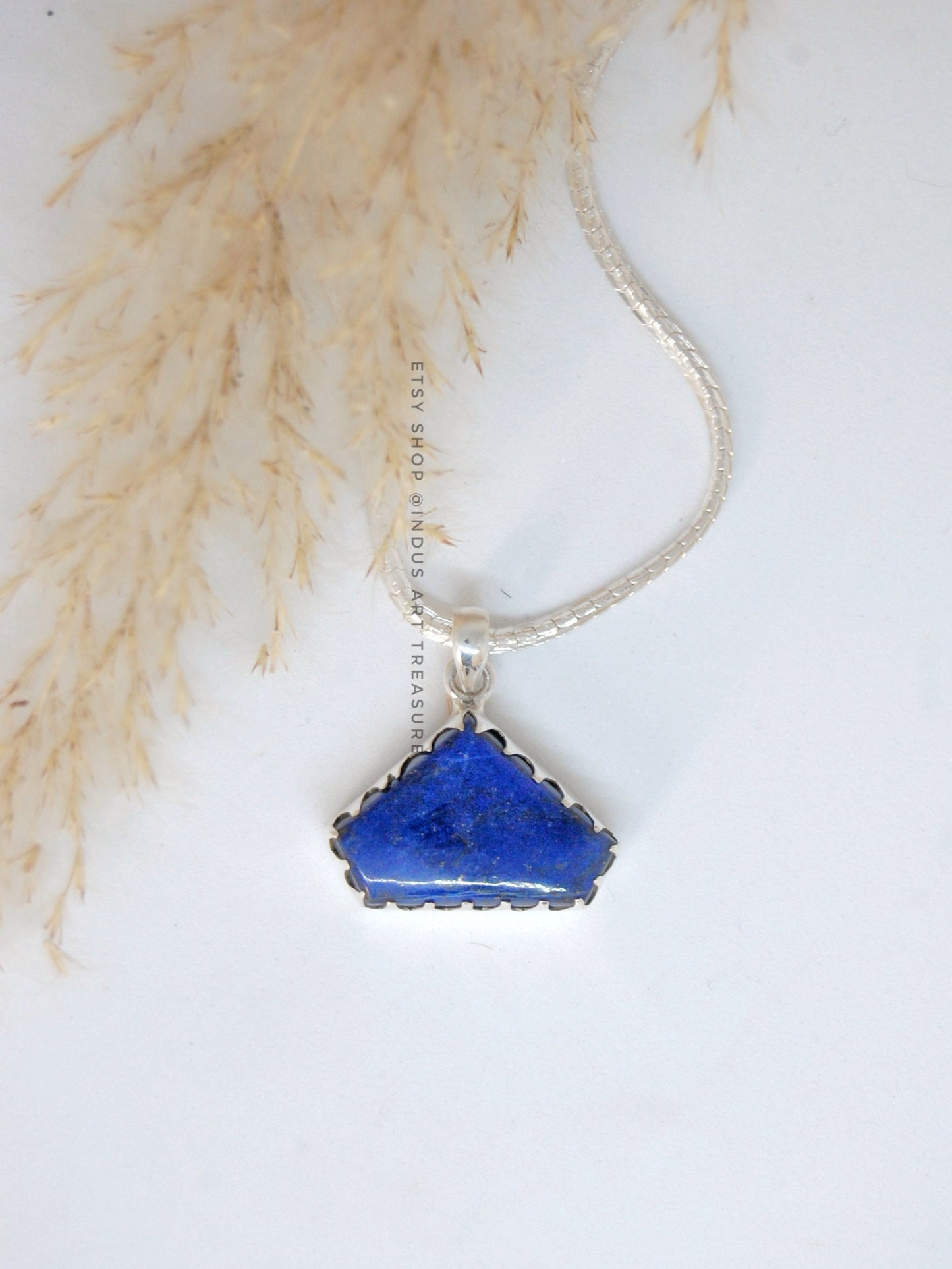 Lapis- Lazuli Statement Pendat