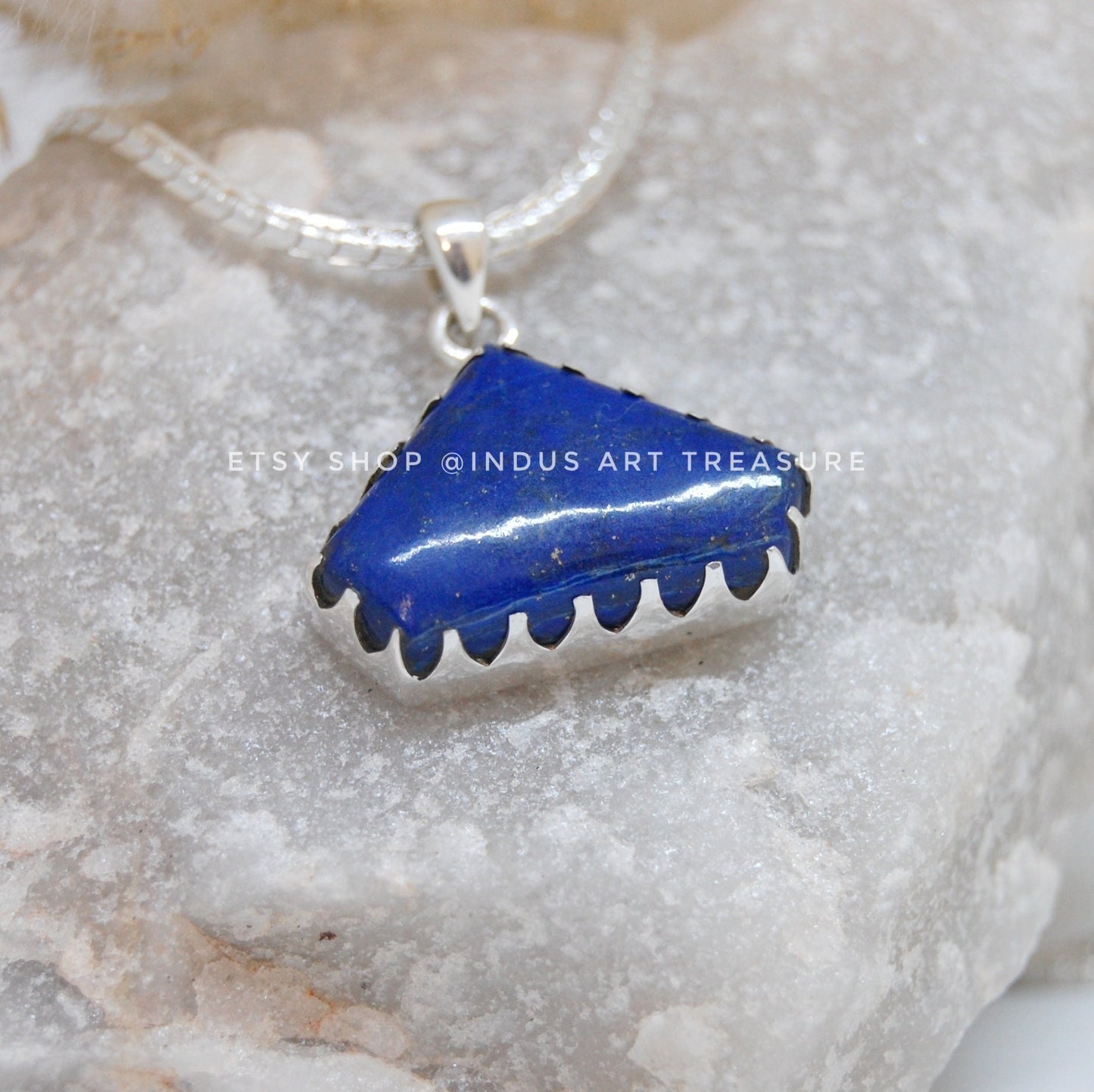 Lapis- Lazuli Statement Pendat