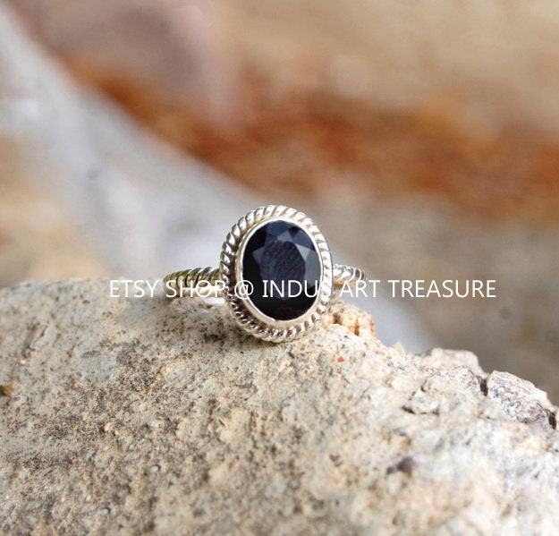 Black Onyx Twisted Wire Band Ring