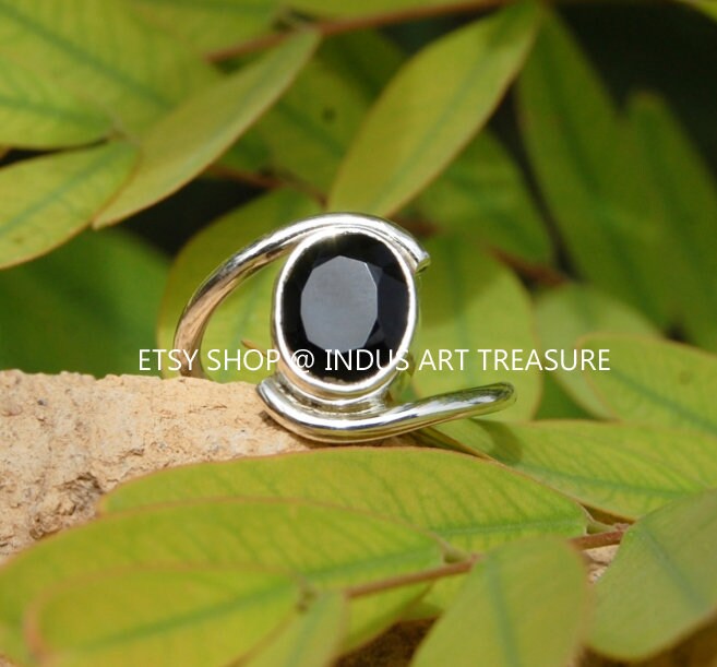 Black Onyx Dainty Ring