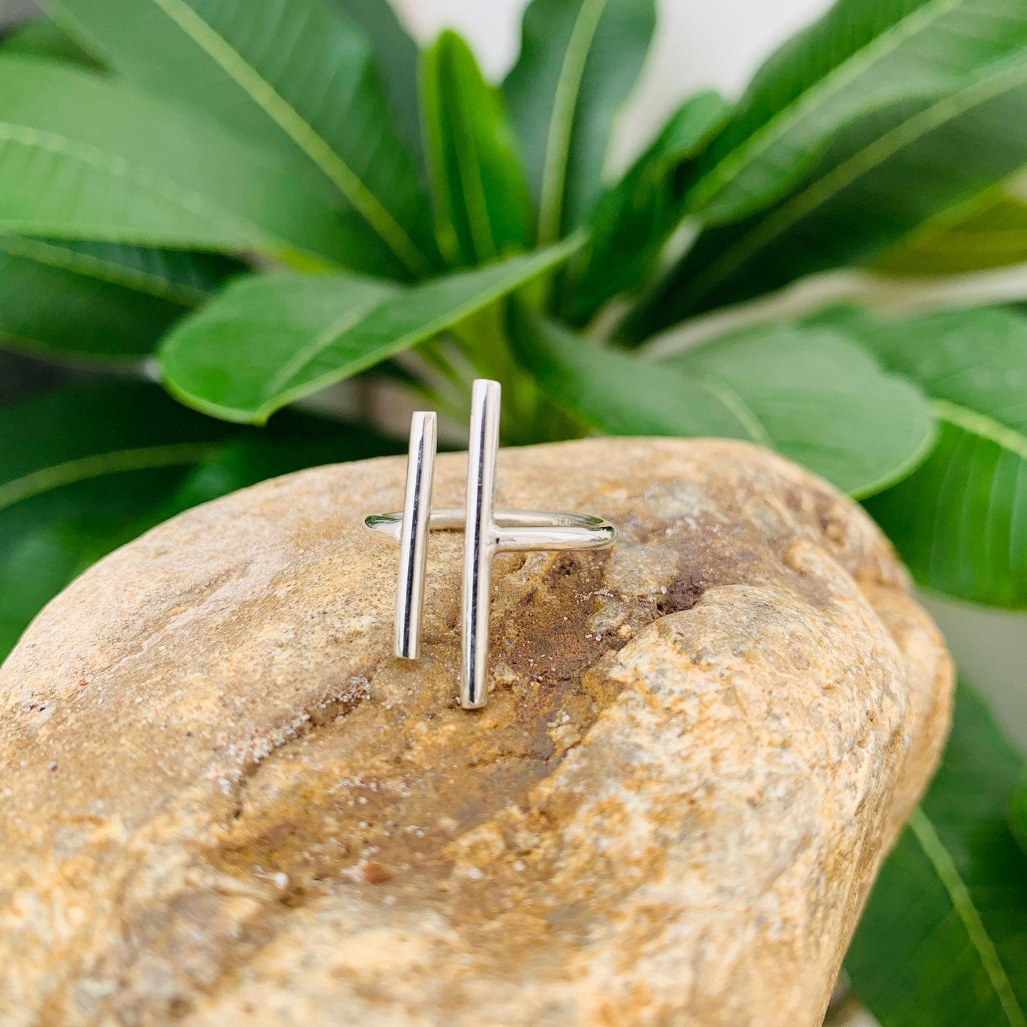 Two Bar Ring