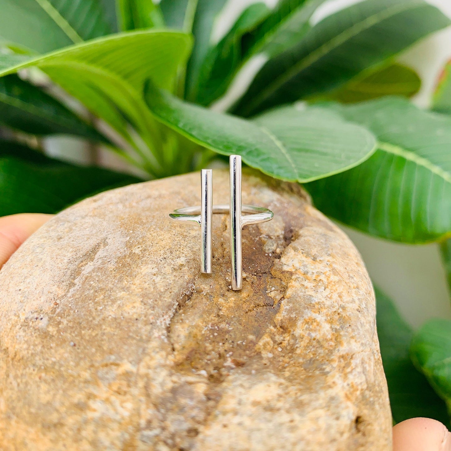 Two Bar Ring