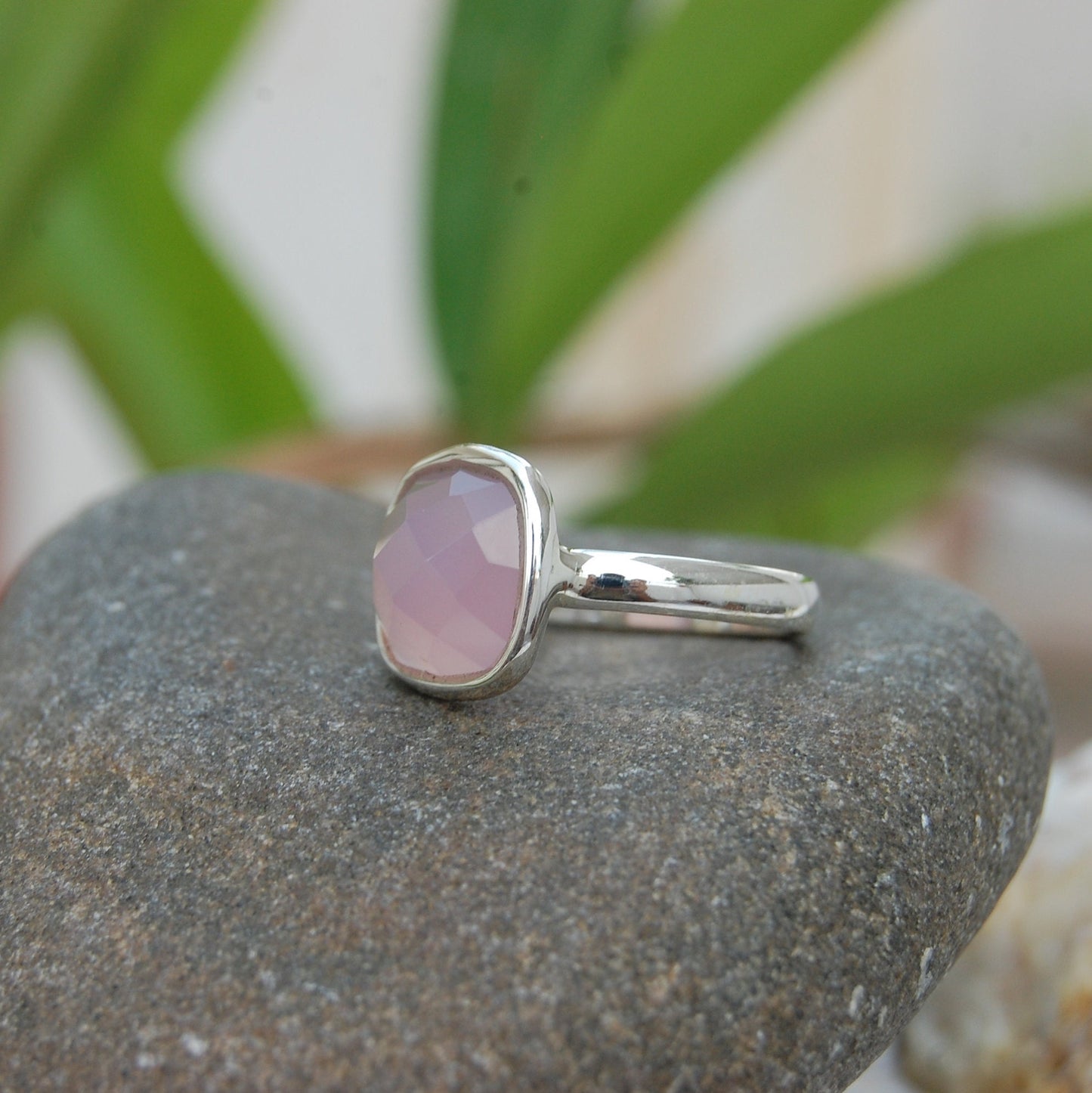 Rose Quartz Dainty Ring