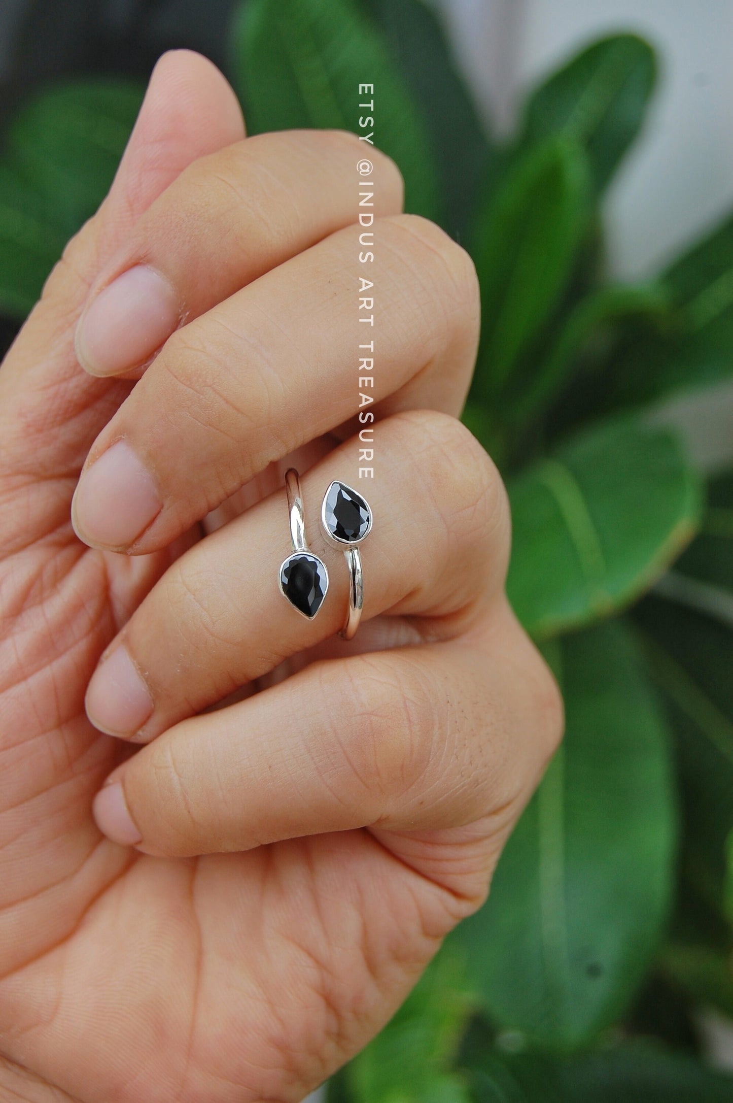 Black Onyx Leaf Ring