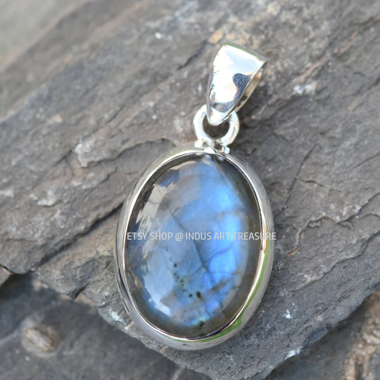 Blue Labradorite Pendant