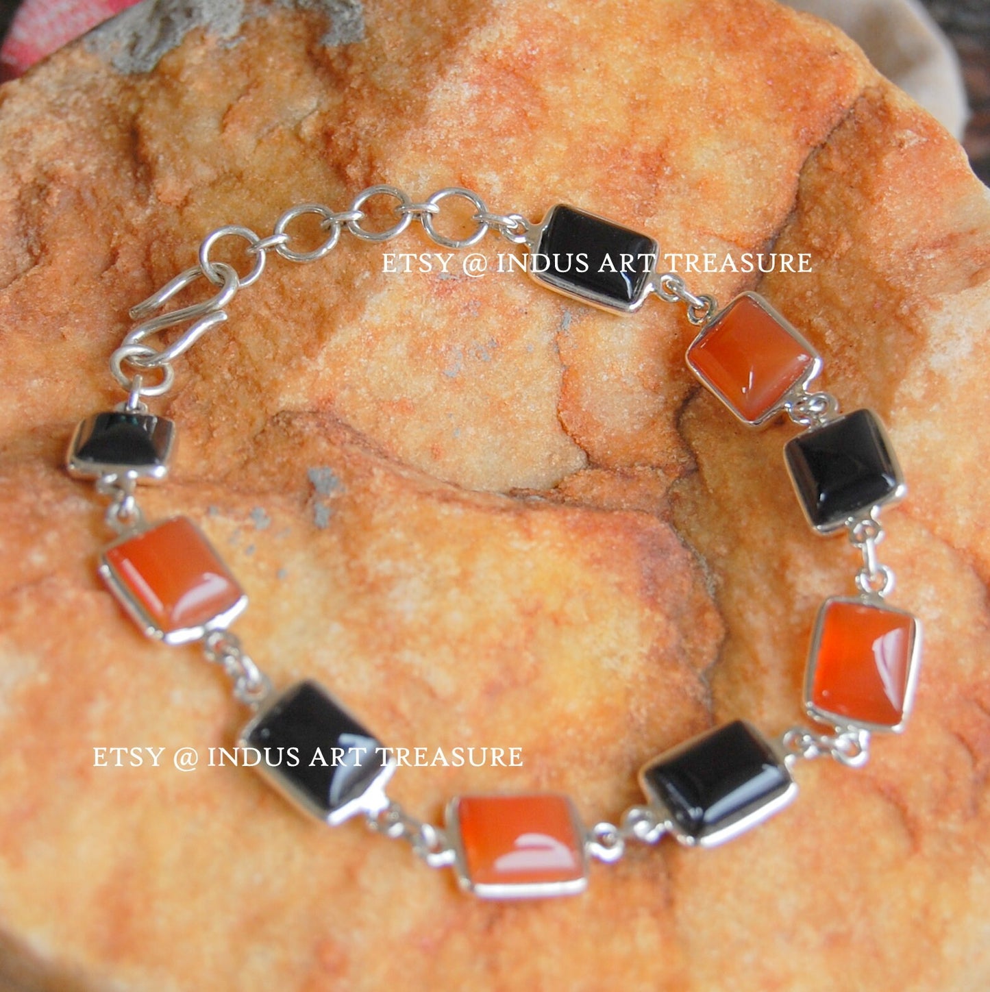Carnelian & Black Onyx Bracelet