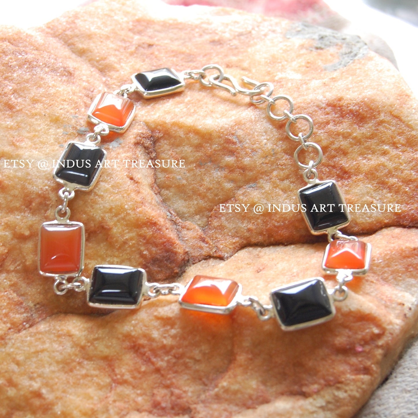 Carnelian & Black Onyx Bracelet