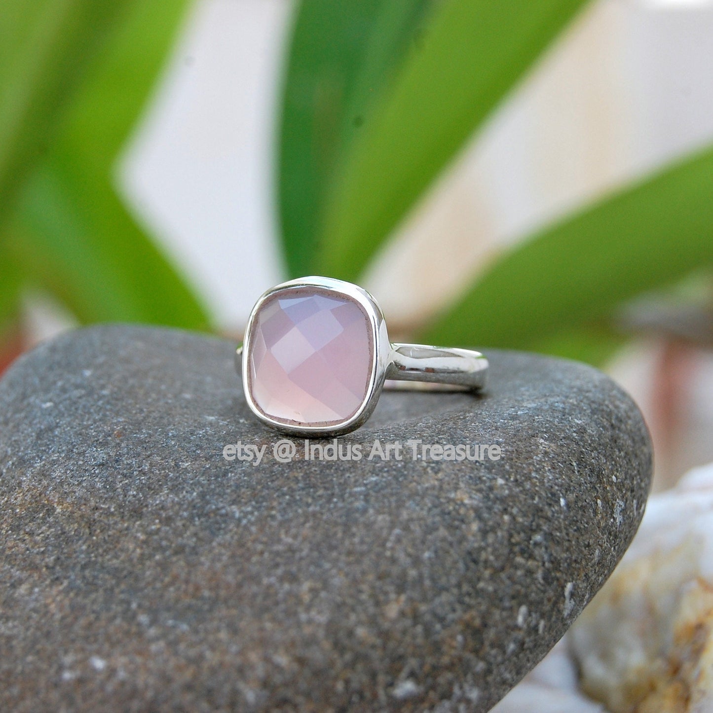 Rose Quartz Dainty Ring
