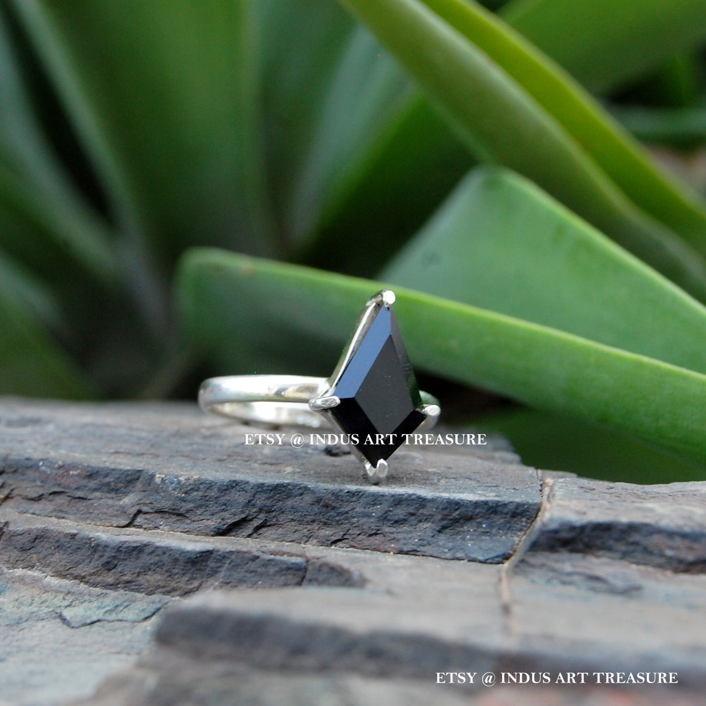 Black Onyx Kite Ring