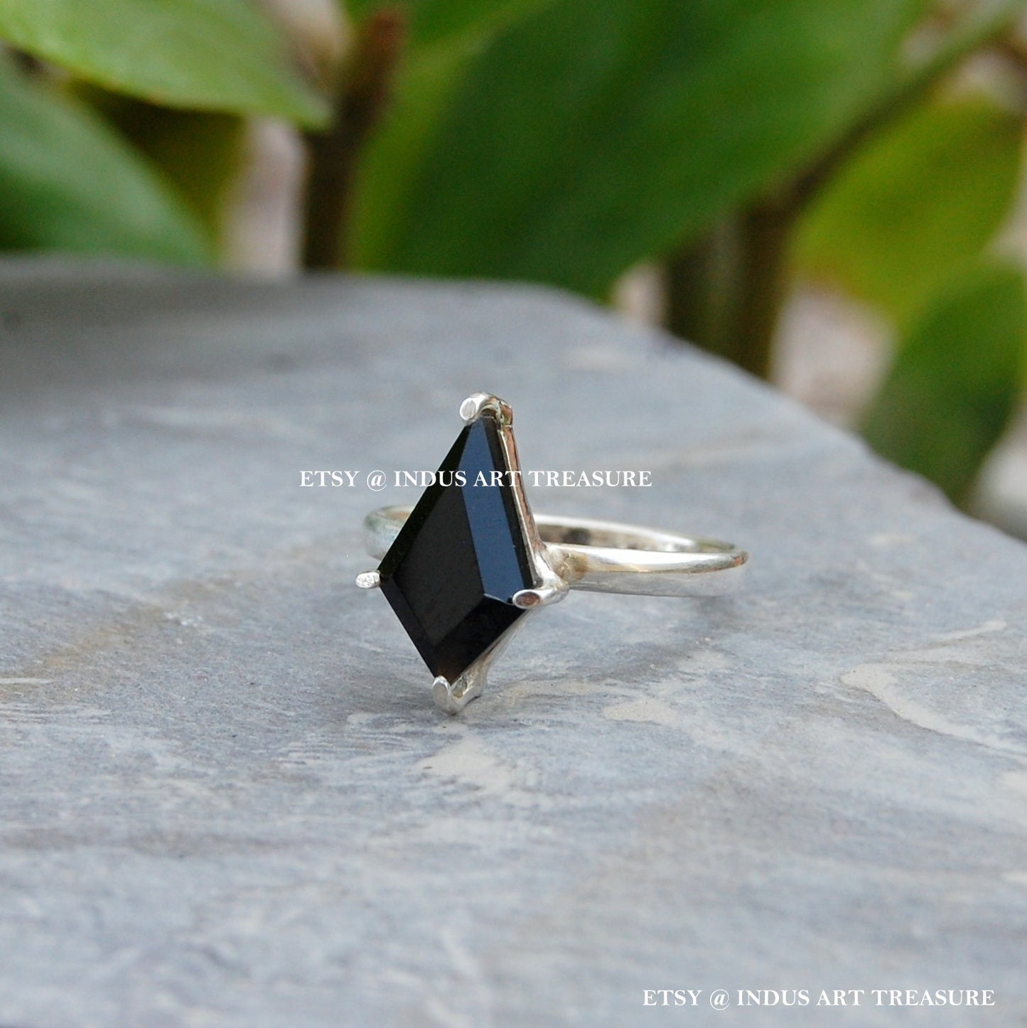 Black Onyx Kite Ring