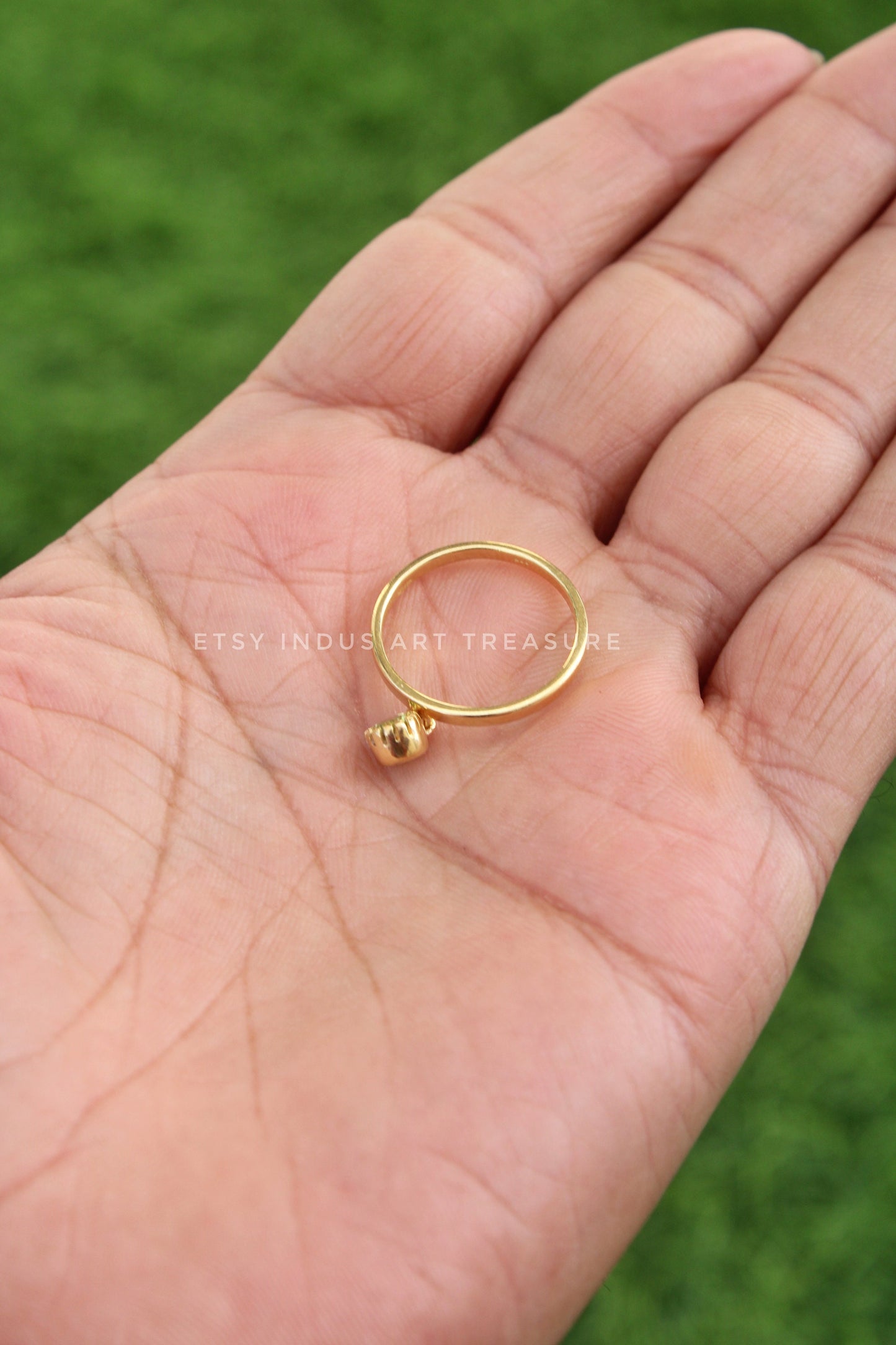 Peridot Dainty 18k Gold Ring