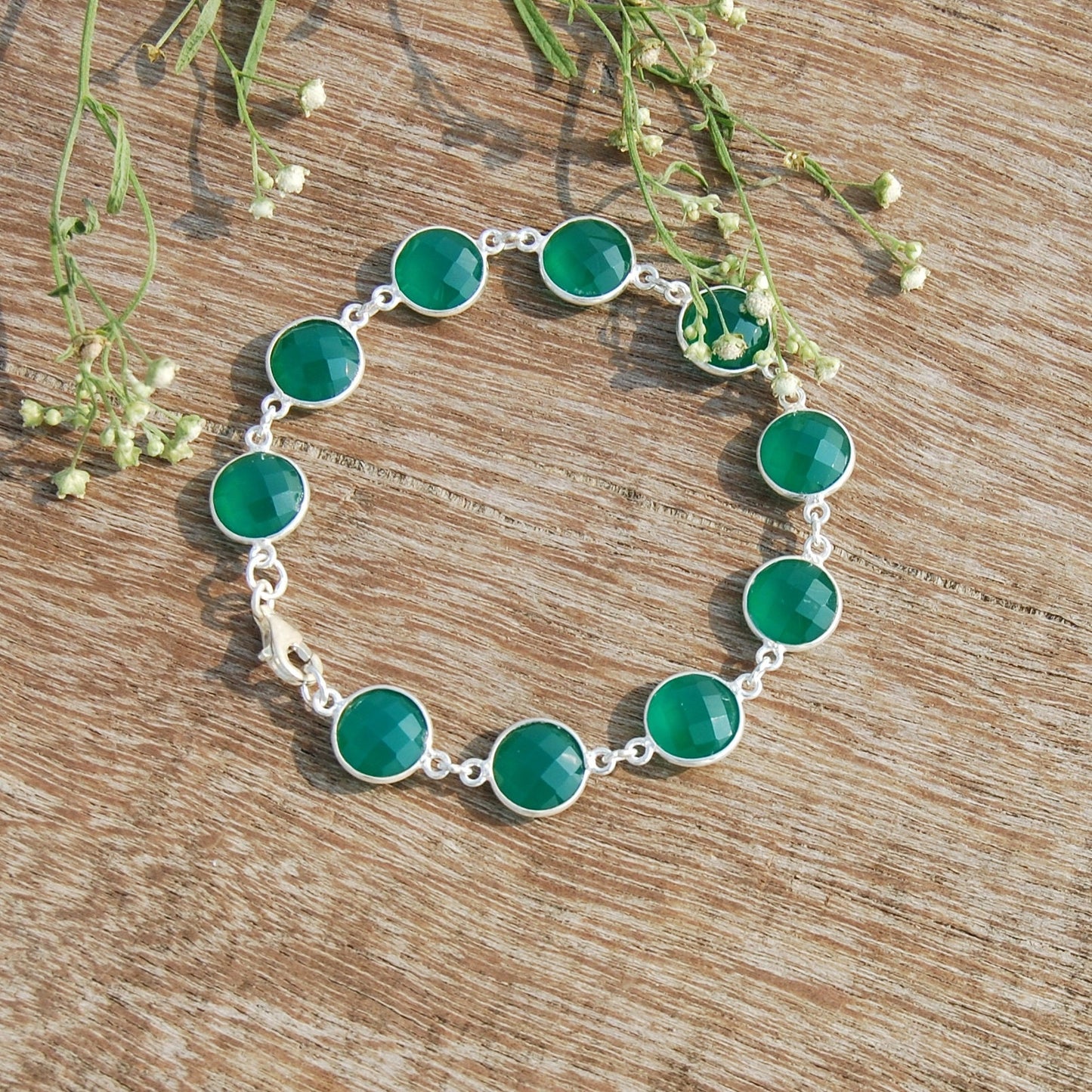 Green Onyx Round Checker Cut Bracelet