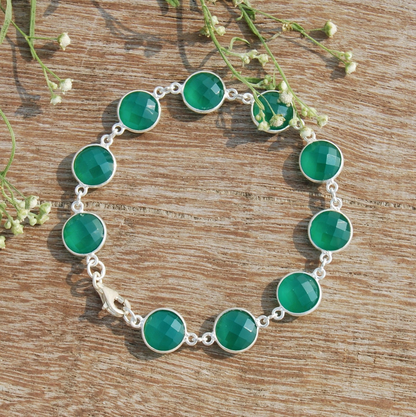 Green Onyx Round Checker Cut Bracelet