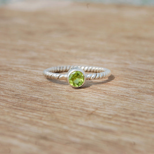 Peridot Twisted Wire Band Ring