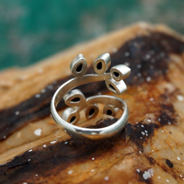 Black Onyx Leaf Branch Ring