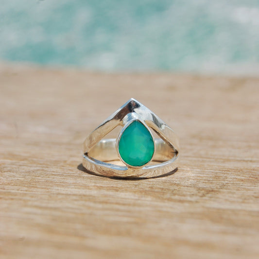Green Onyx Crown Ring