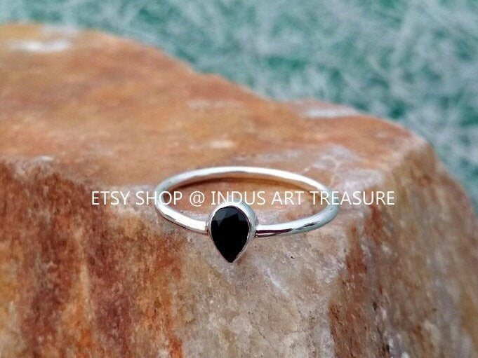 Black Onyx Dainty Ring