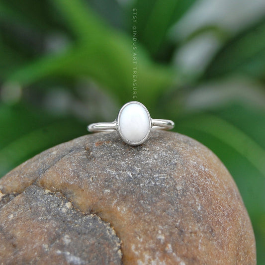 White Agate Ring