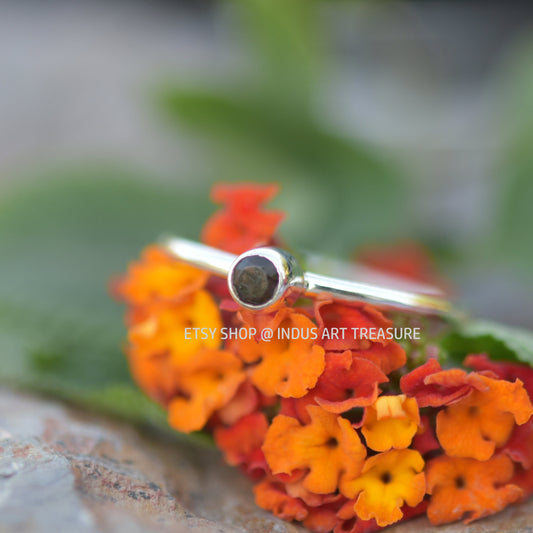 Black Onyx Dainty Ring