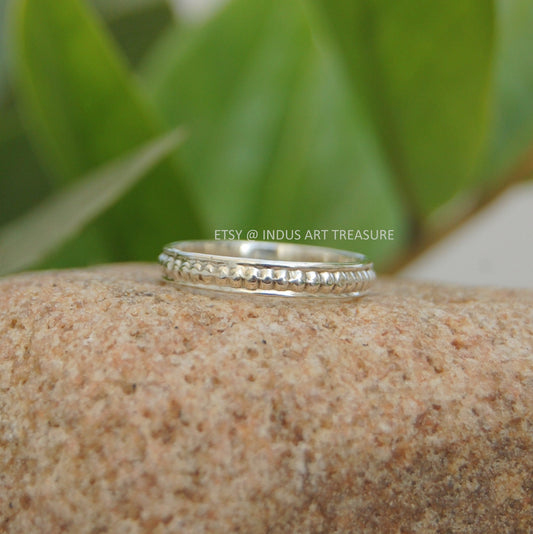 Ball Band Ring