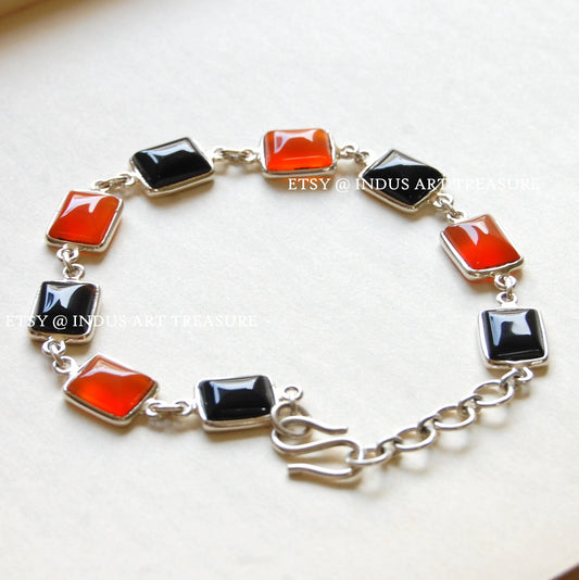 Carnelian & Black Onyx Bracelet