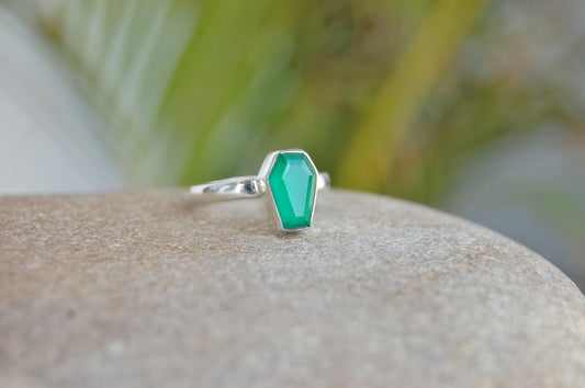 Green Onyx Coffin Shape Ring