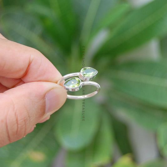 Peridot Leaf Ring