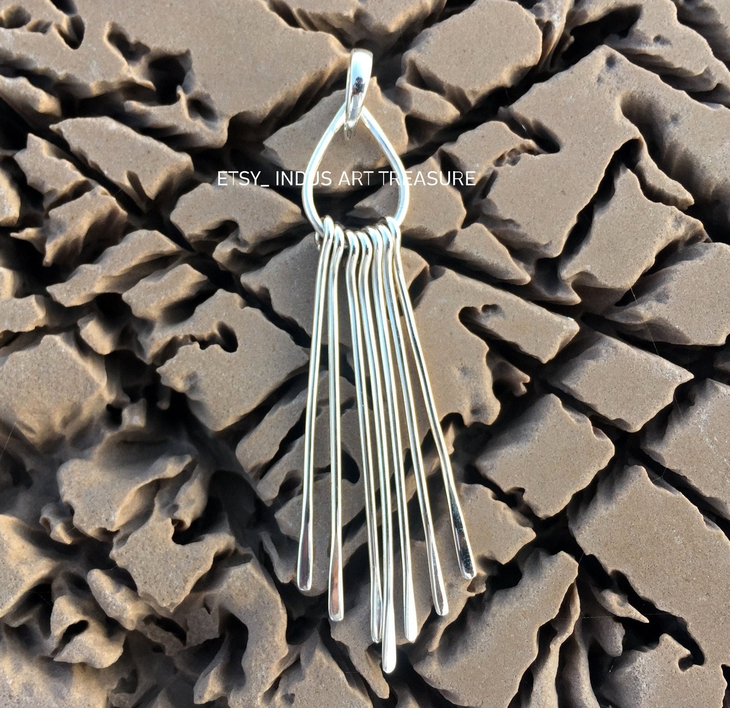 925 Sterling Silver Raindrop Pendant