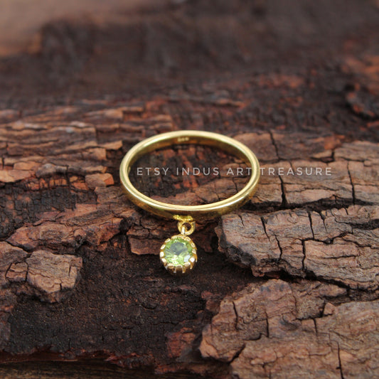 Peridot Dainty 18k Gold Ring